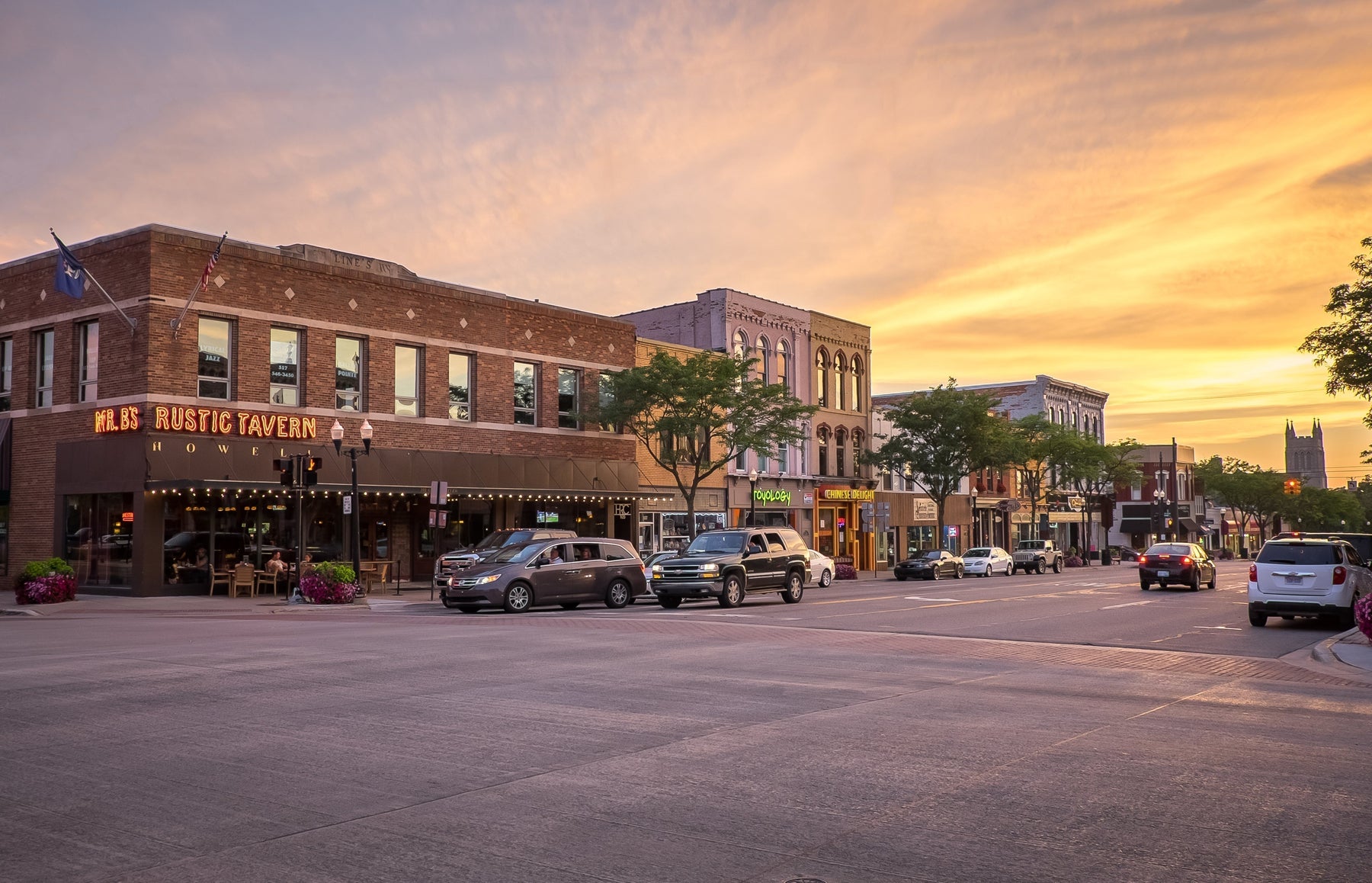 A Local’s Guide to Shopping Boutique Fashion in Howell, MI