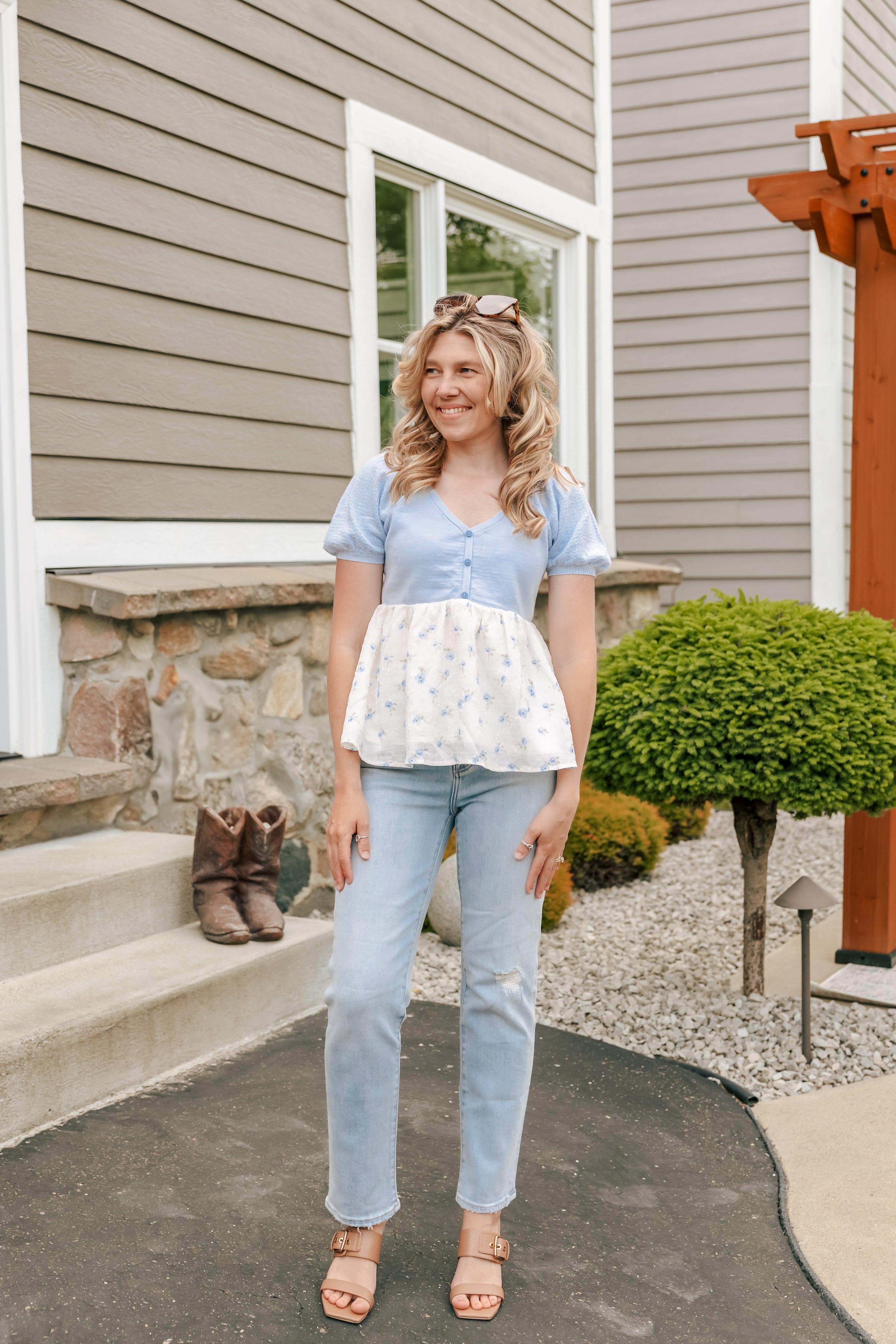 Tracey High Rise Straight Medium Light - Michigan Southern Charm