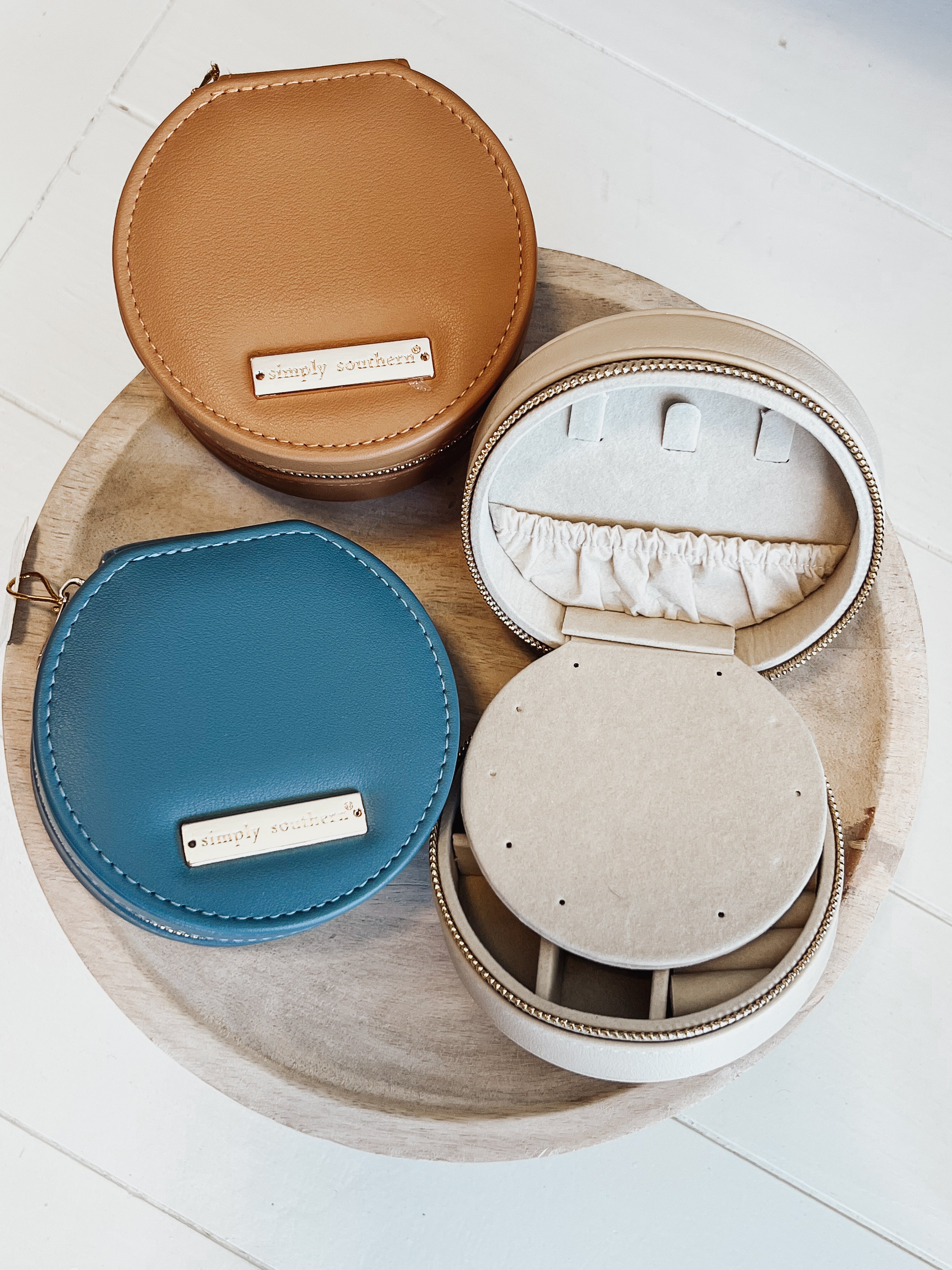Round Travel Jewelry Box - Michigan Southern Charm