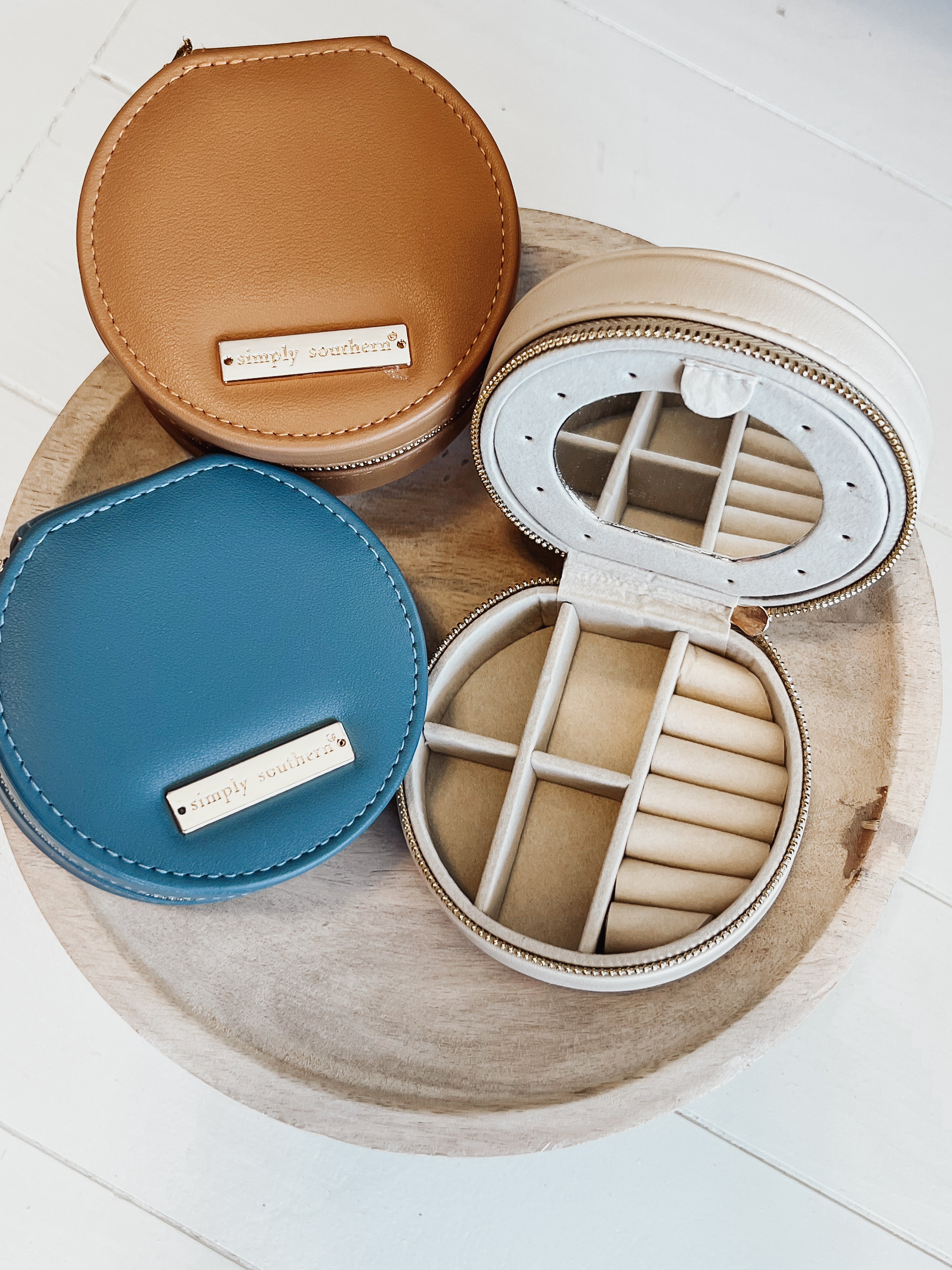 Round Travel Jewelry Box - Michigan Southern Charm