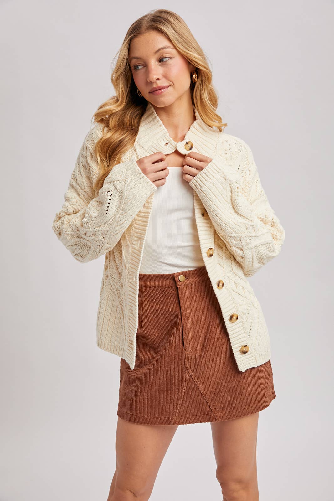 BUTTON DOWN MOCK NECK CABLE KNIT SWEATER CARDIGAN