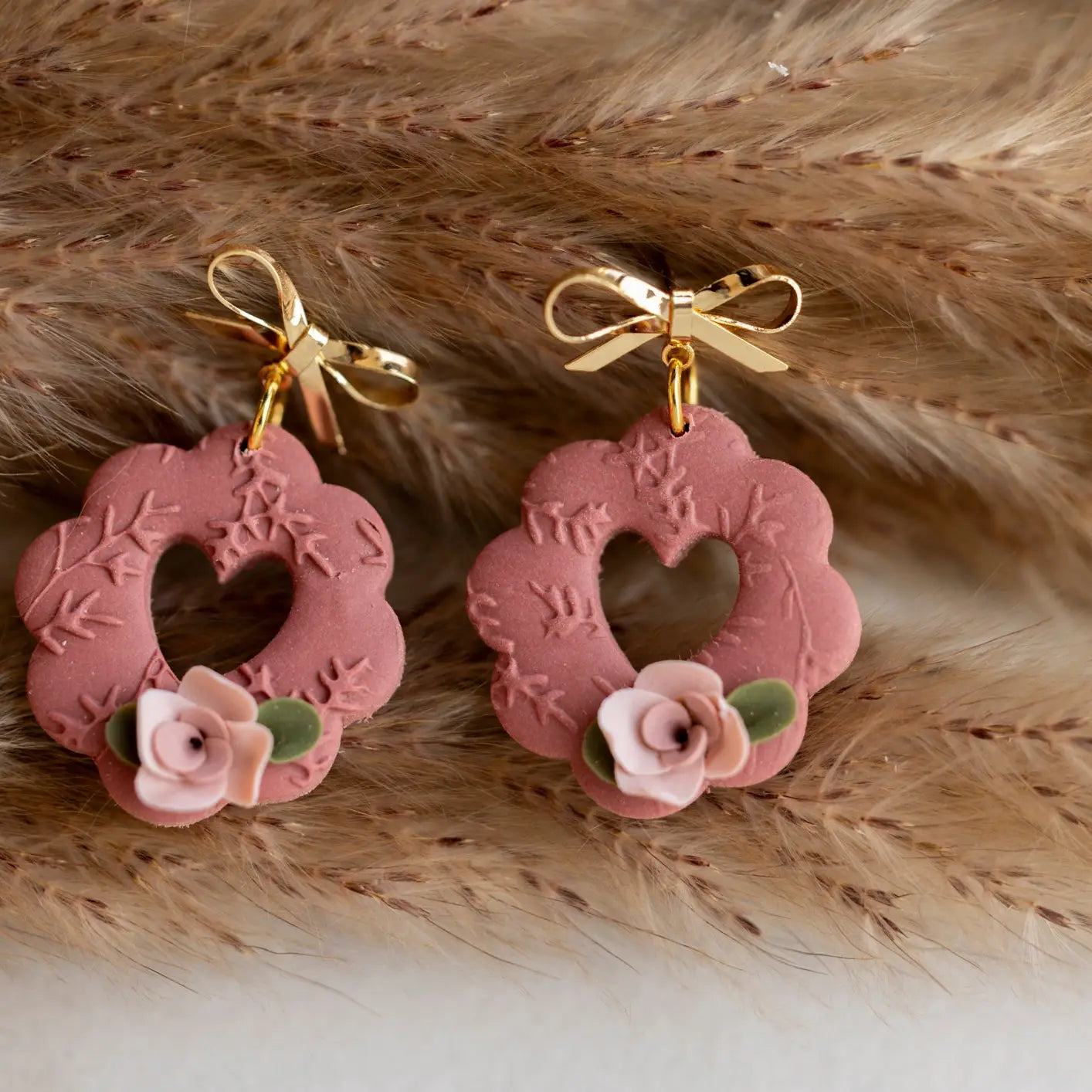 Scalloped Heart Florals