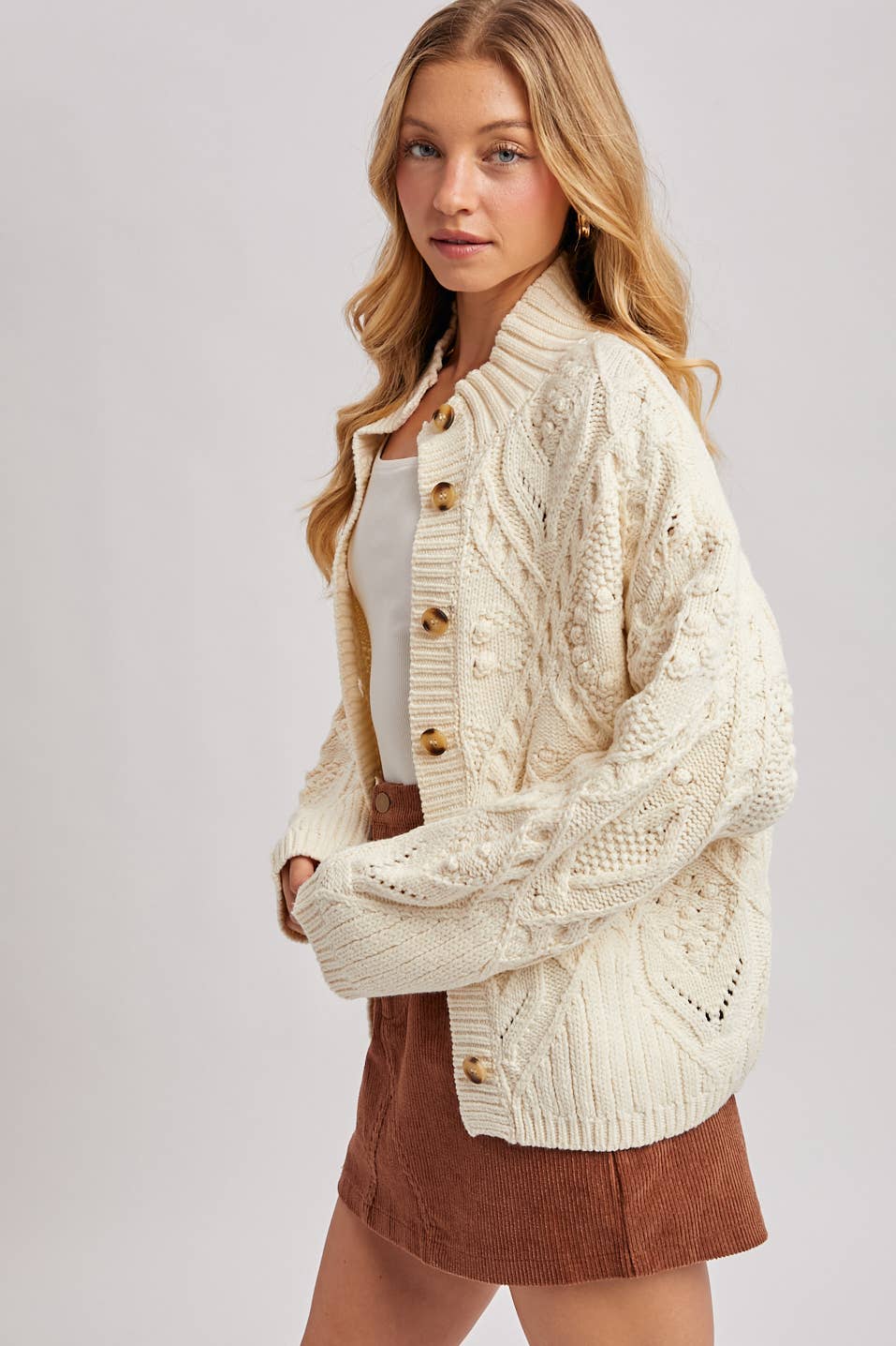 BUTTON DOWN MOCK NECK CABLE KNIT SWEATER CARDIGAN