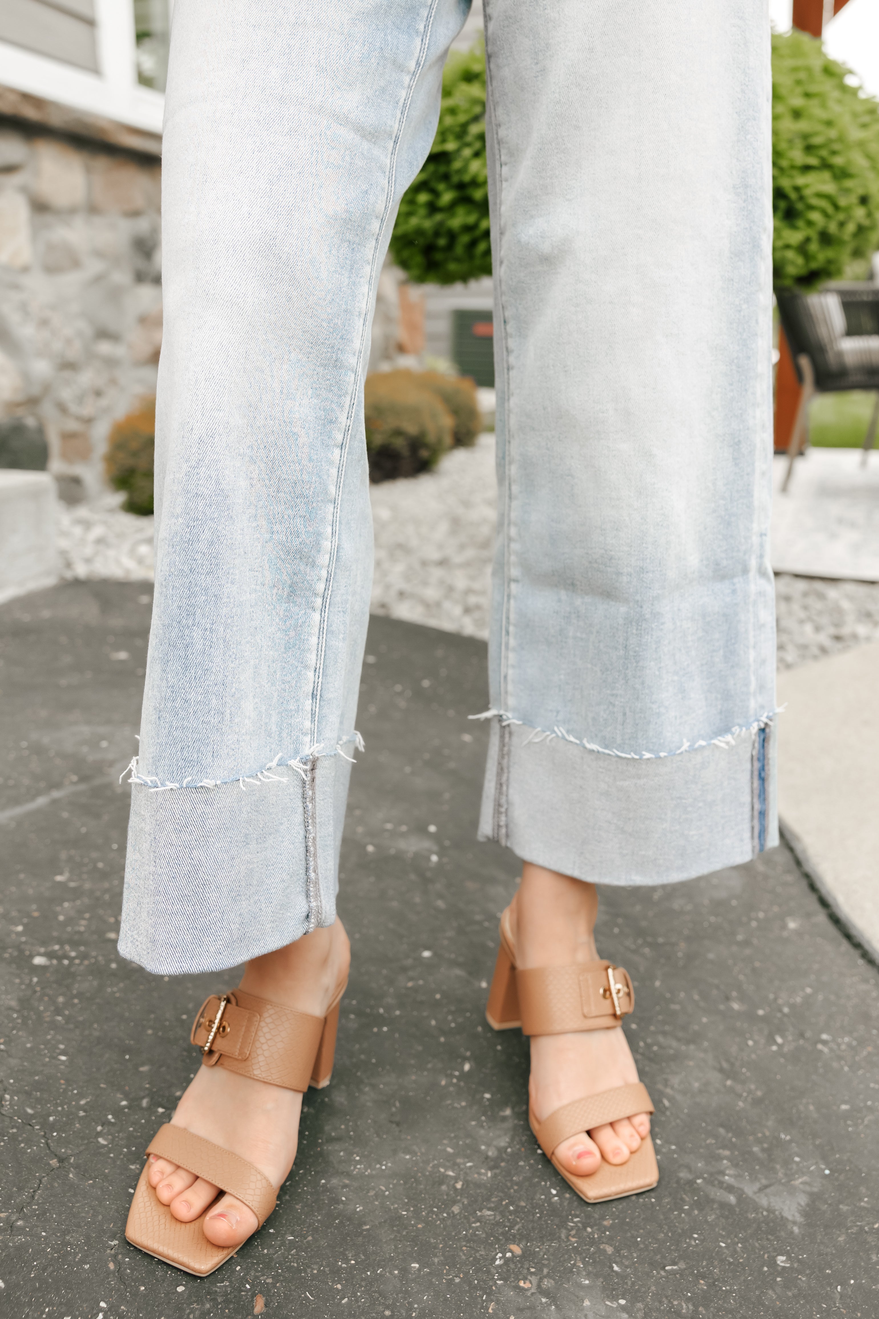 Nori Wide Leg Cuffed Jean