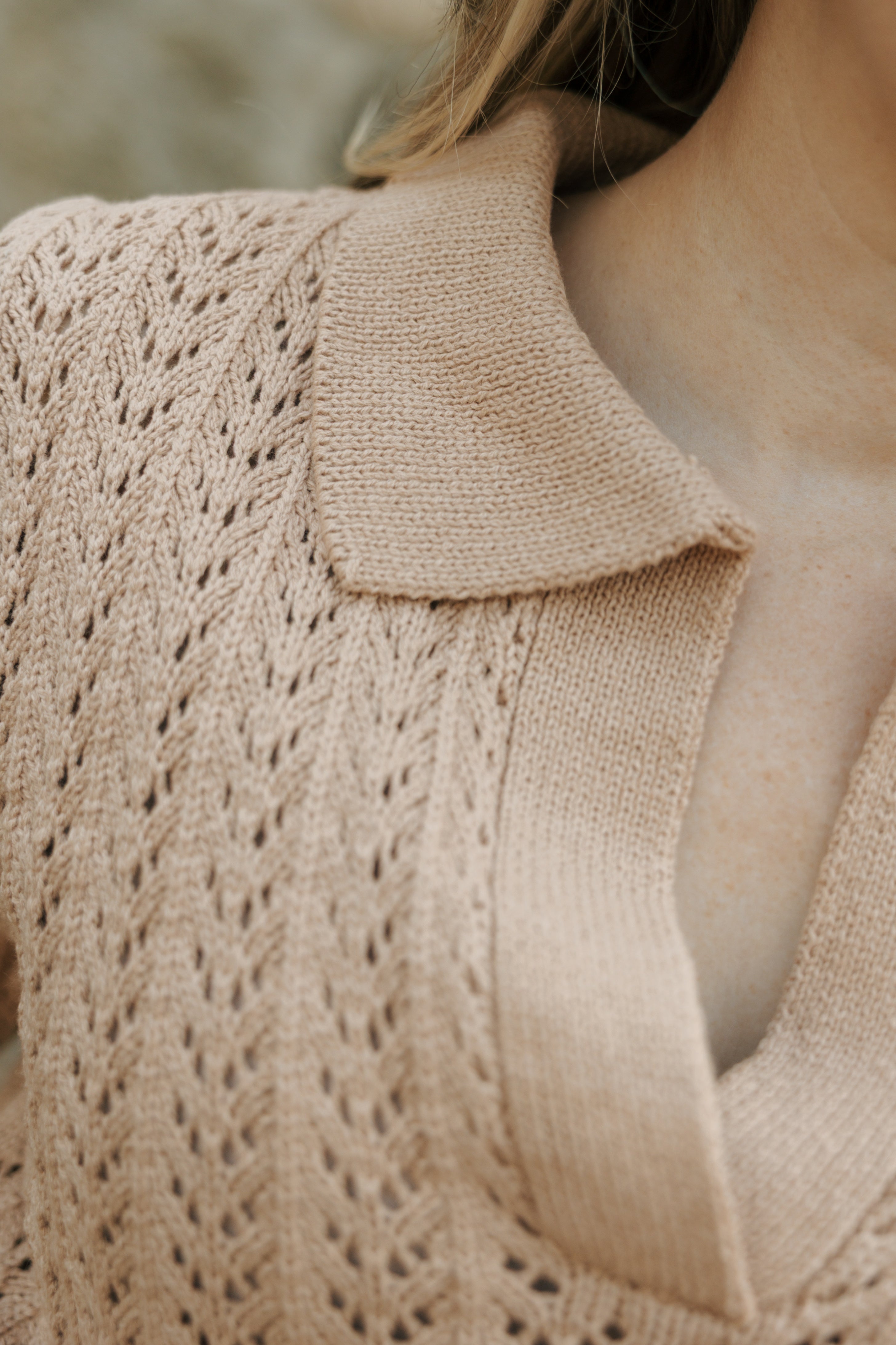 Short Sleeve Collar Neck Sweater