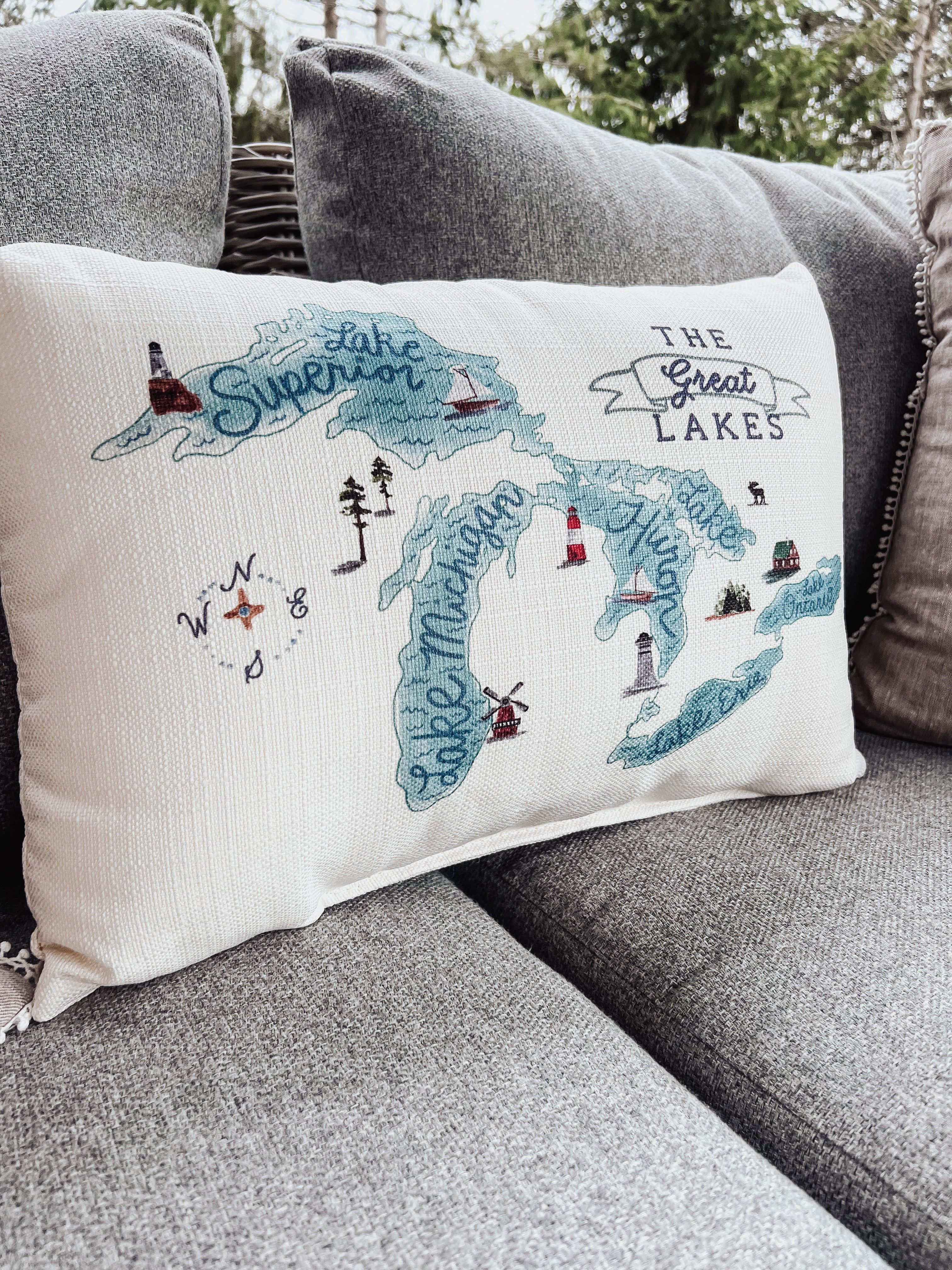 GREAT LAKES PILLOW