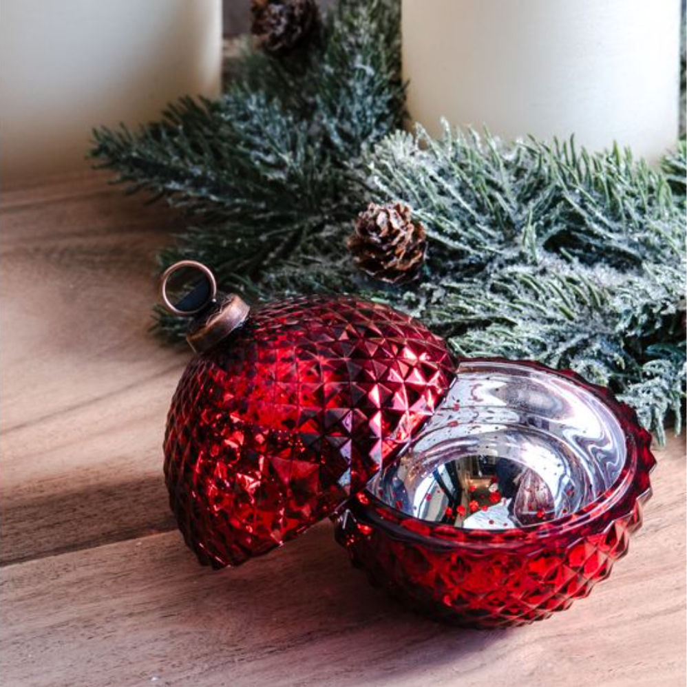 3"D RED DIAMOND ORN JAR