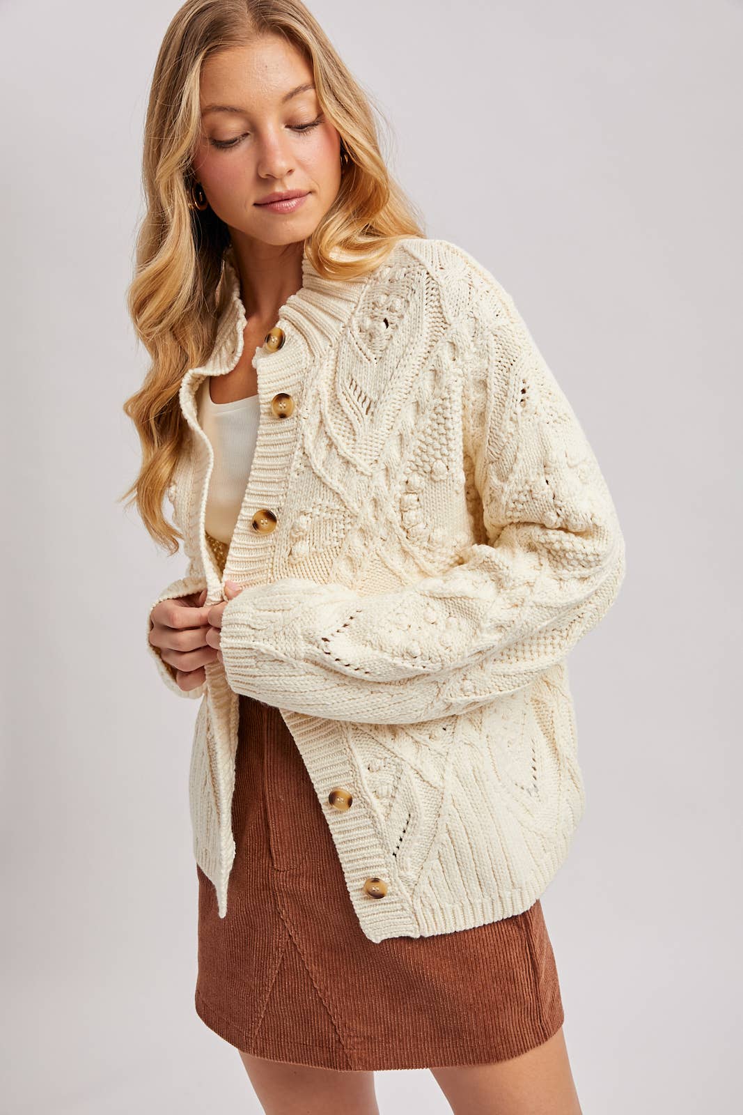 BUTTON DOWN MOCK NECK CABLE KNIT SWEATER CARDIGAN