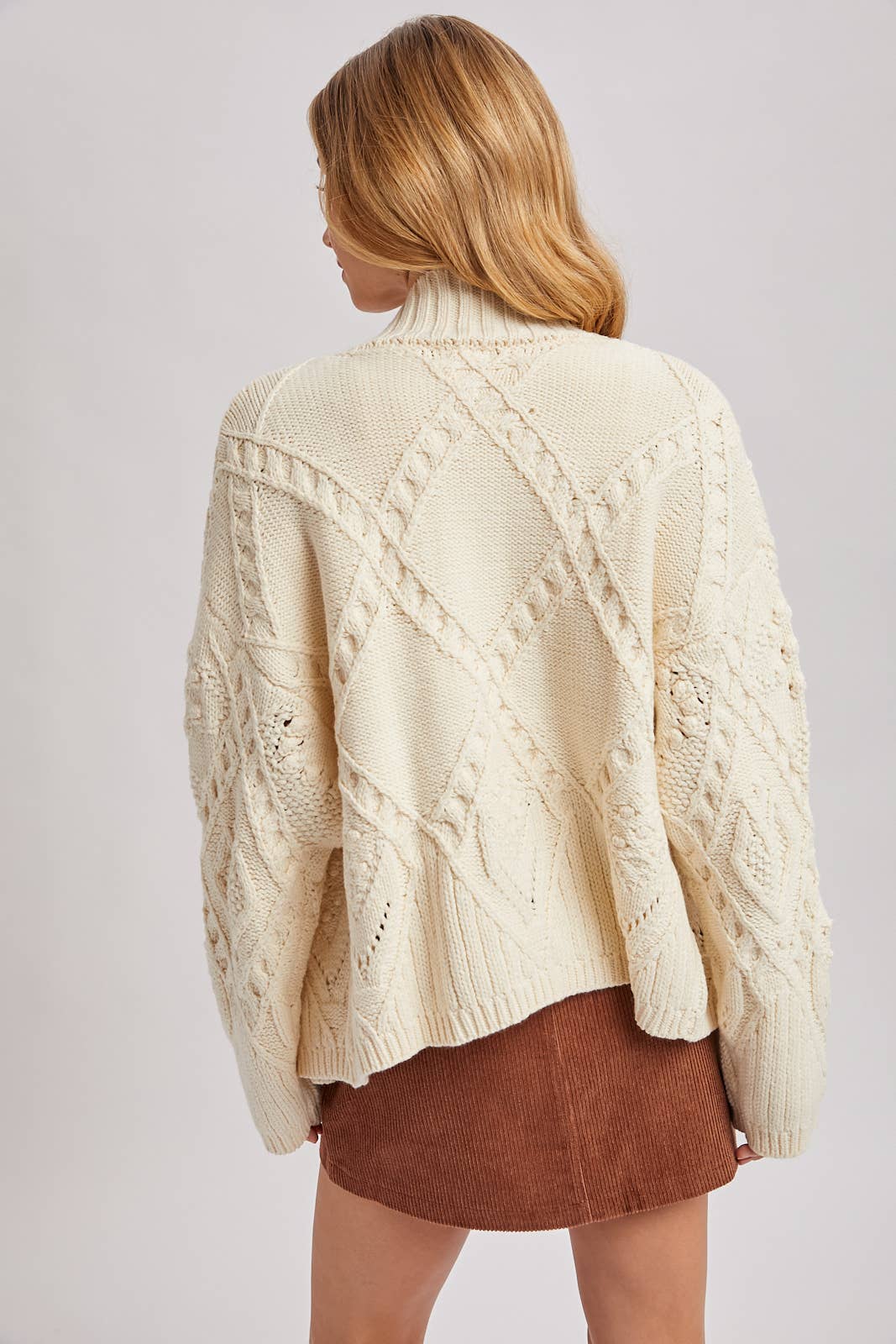 BUTTON DOWN MOCK NECK CABLE KNIT SWEATER CARDIGAN