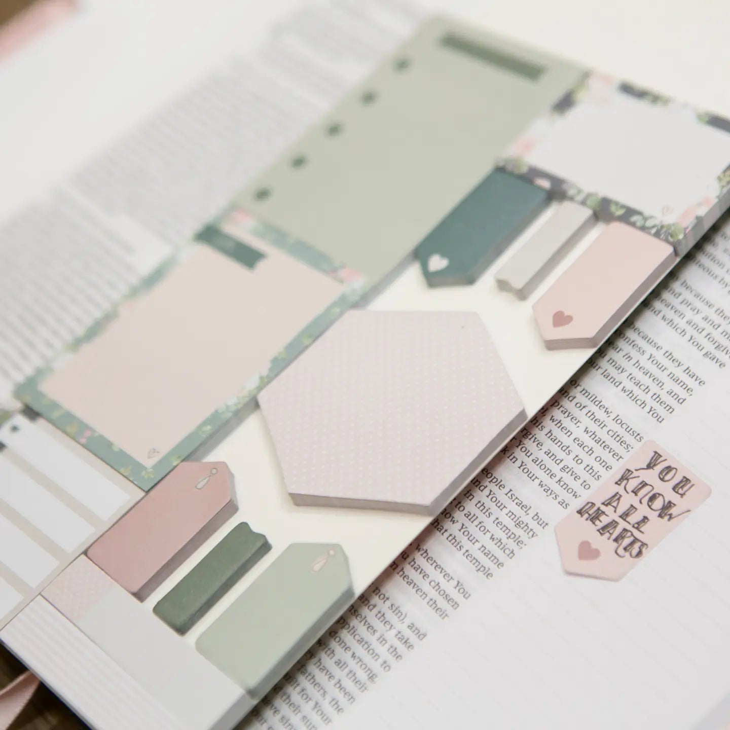 Floral Sticky Notes For Bible - Michigan Southern Charm