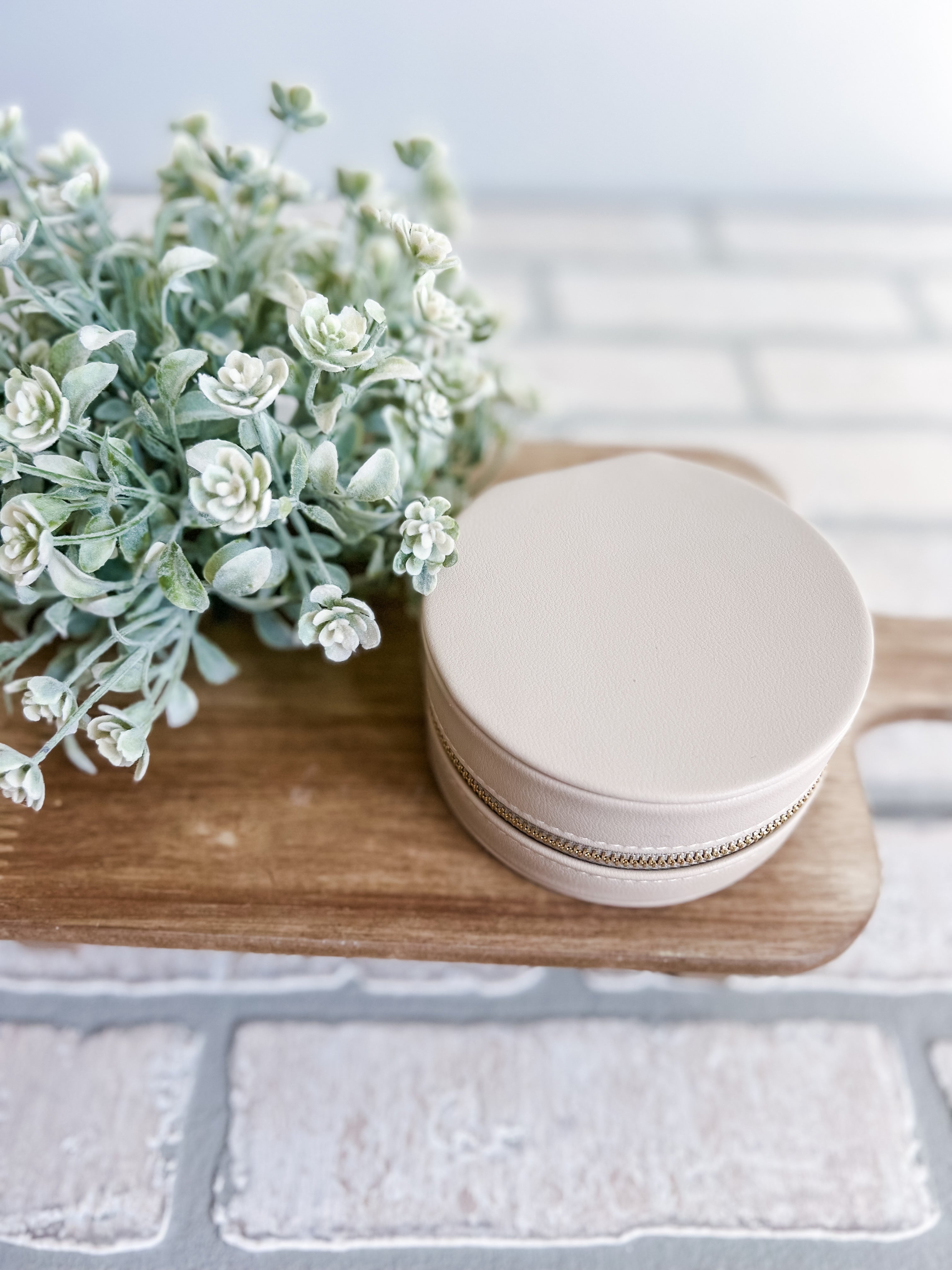 Round Travel Jewelry Box - Michigan Southern Charm